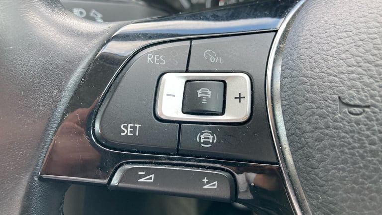 2020 Volkswagen T-Roc 1.5 TSI EVO SE 5dr DSG HATCHBACK PETROL Automatic
