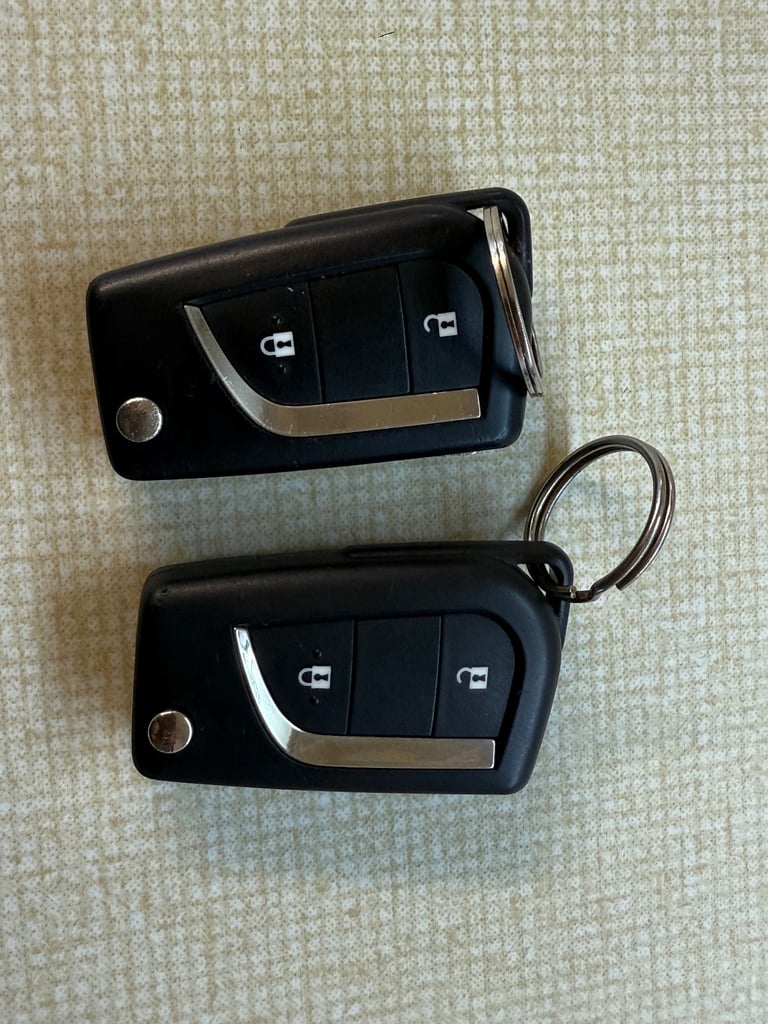 Toyota, YARIS, Hatchback, 2015, Manual, 1329 (cc), 5 doors