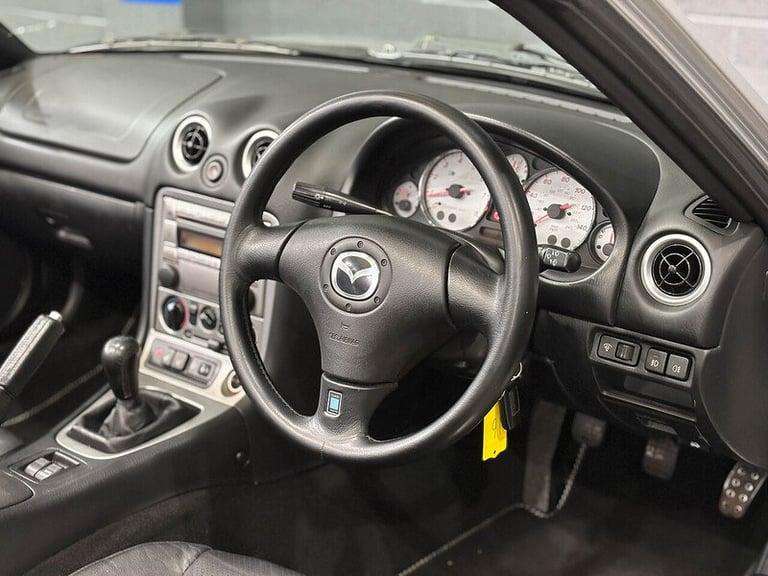 2005 Mazda MX-5 1.8 Icon Convertible 2dr Petrol Manual (210 g/km, 146 bhp) Convertible Petrol Manual