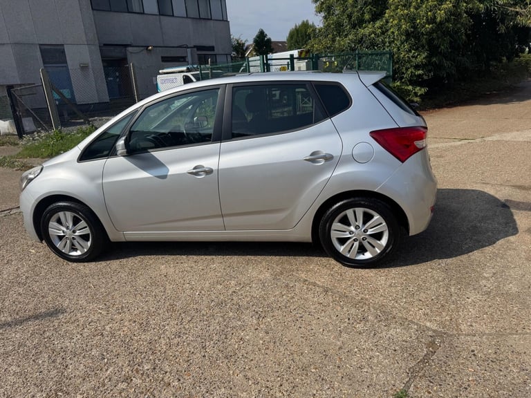 2012 Hyundai Ix20 1.6 Style Auto Euro 5 5dr MPV Petrol Automatic
