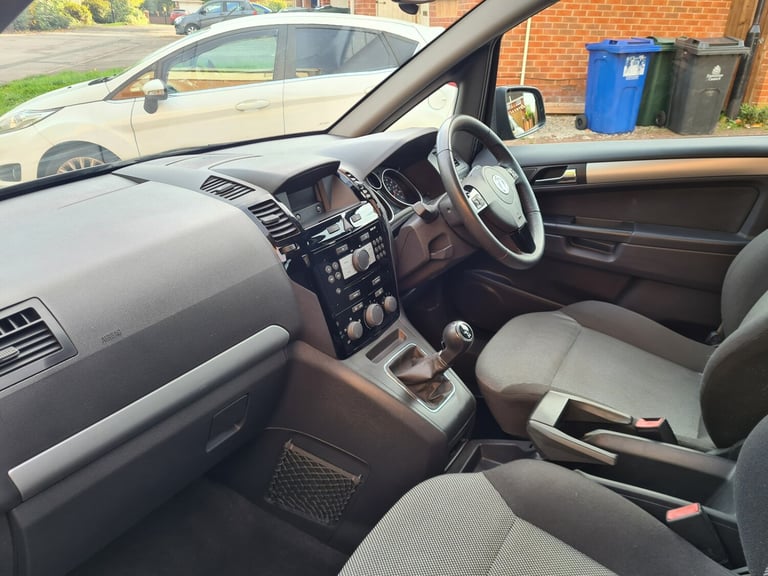 2014 Vauxhall Zafira 1.8i Exclusiv 5dr MPV Petrol Manual