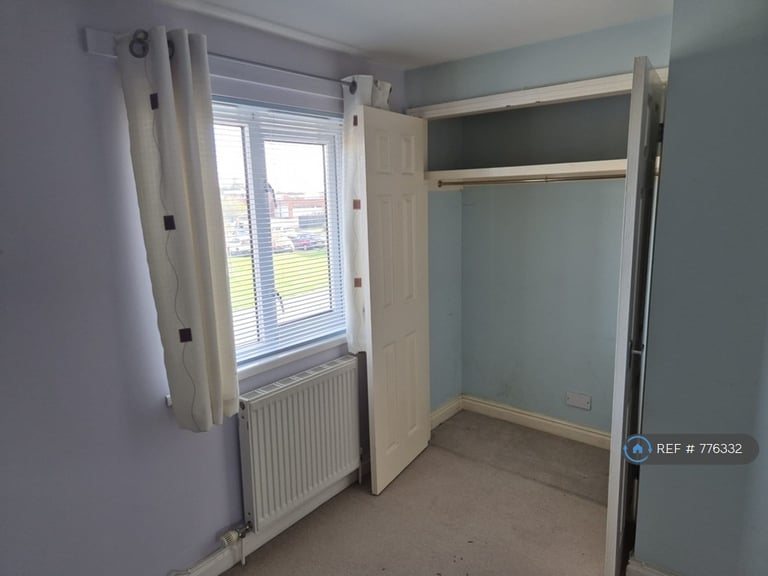 2 bedroom flat in Chatsworth Mews, Sandown, PO36 (2 bed) (#776332)