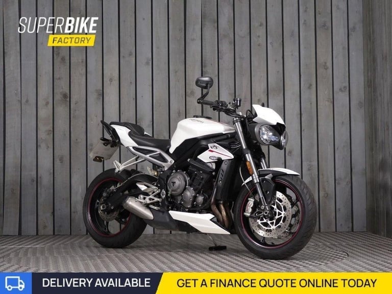 image for 2018 68 TRIUMPH STREET TRIPLE 765 RS