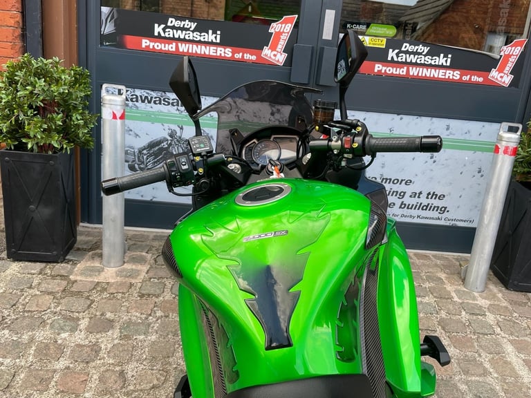 2017 Kawasaki Z1000sx sports touring motorcycle in Green