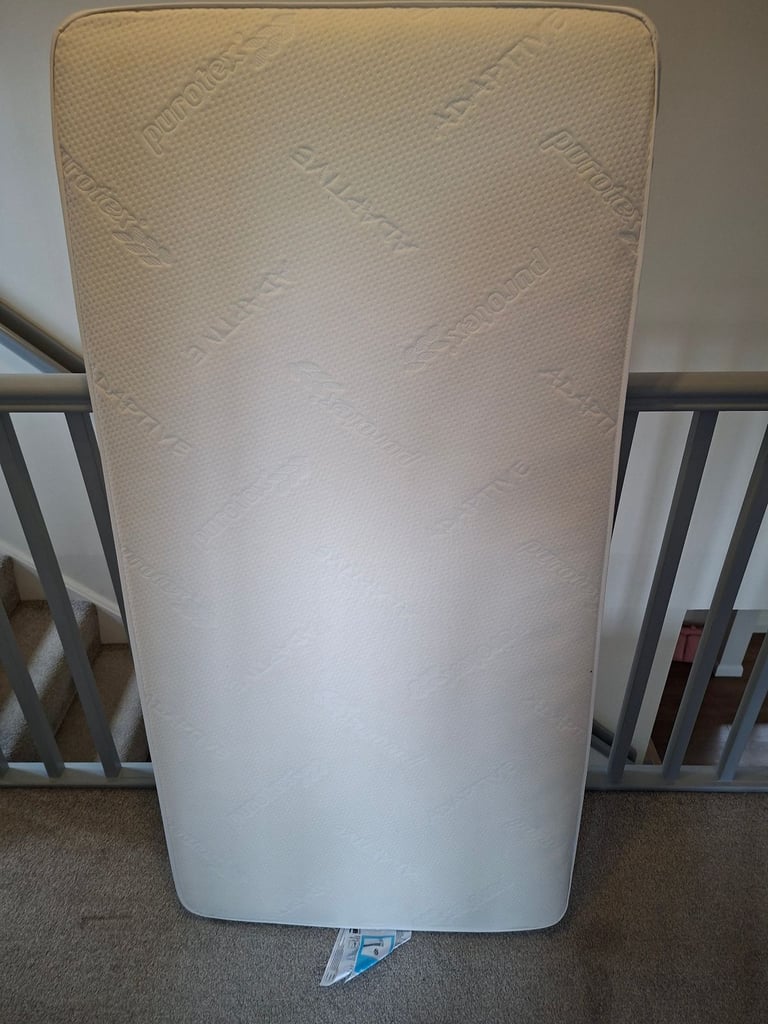 Cot bed mattress