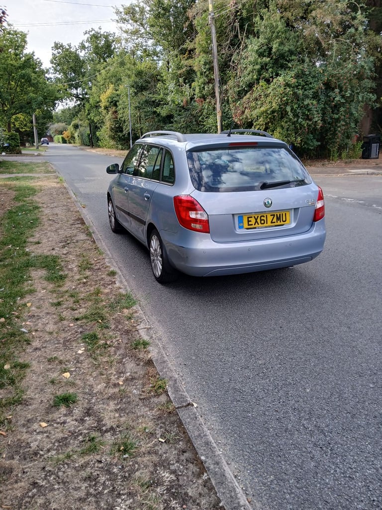 2011 skoda fabia estate 20 rd tax 1250