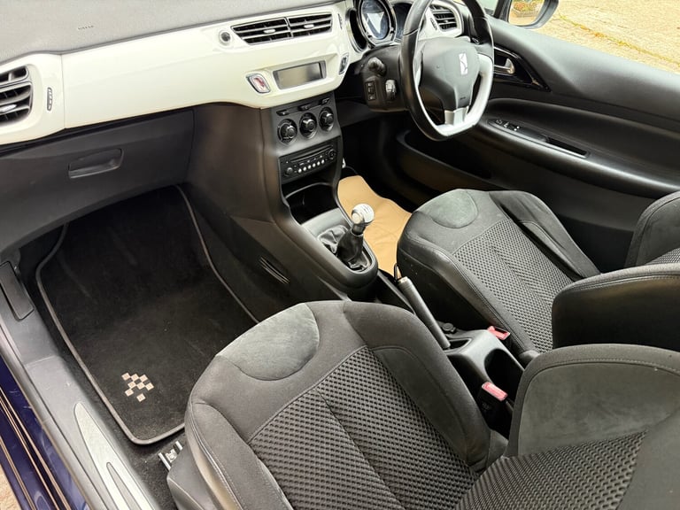 2015 Citroen DS3 1.2 PureTech DSign Ice 3dr HATCHBACK Petrol Manual