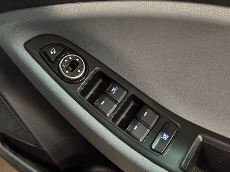  Hyundai i20 1.4 Premium SE Euro 6 5dr Petrol Manual