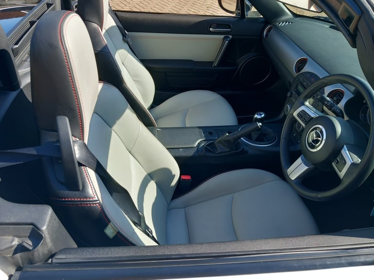2012 Mazda MX-5 2.0i Kuro Roadster 2dr Petrol Manual Euro 5 (160 ps) Petrol