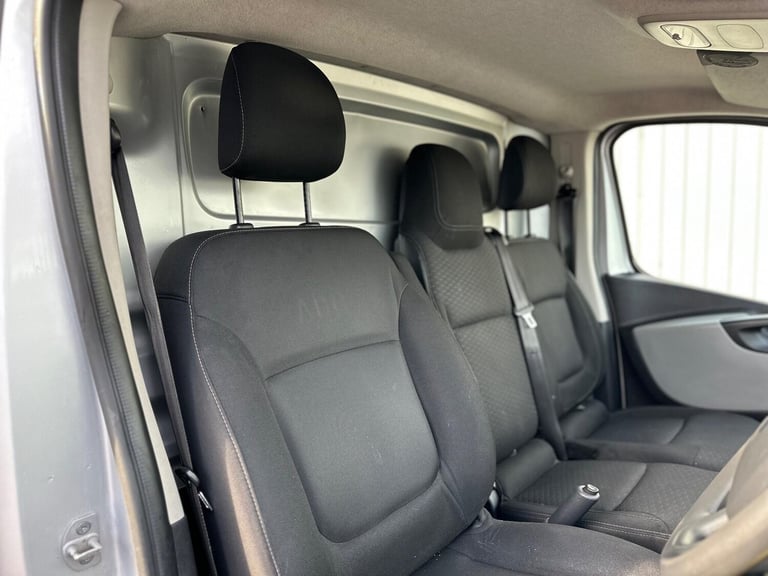 2019 Renault Trafic 1.6 dCi ENERGY 27 Business+ SWB Standard Roof Euro 6 (s/s) 5dr PANEL VAN Dies...