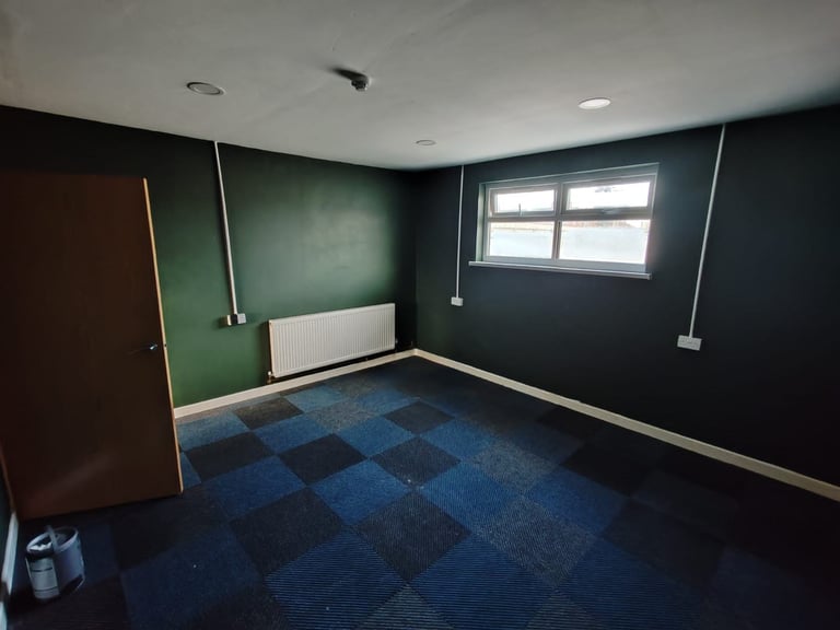 First Floor Offices For Rent (3 Offices, Kitchen & Shower/Toilet) - Nechells, Birmingham B7