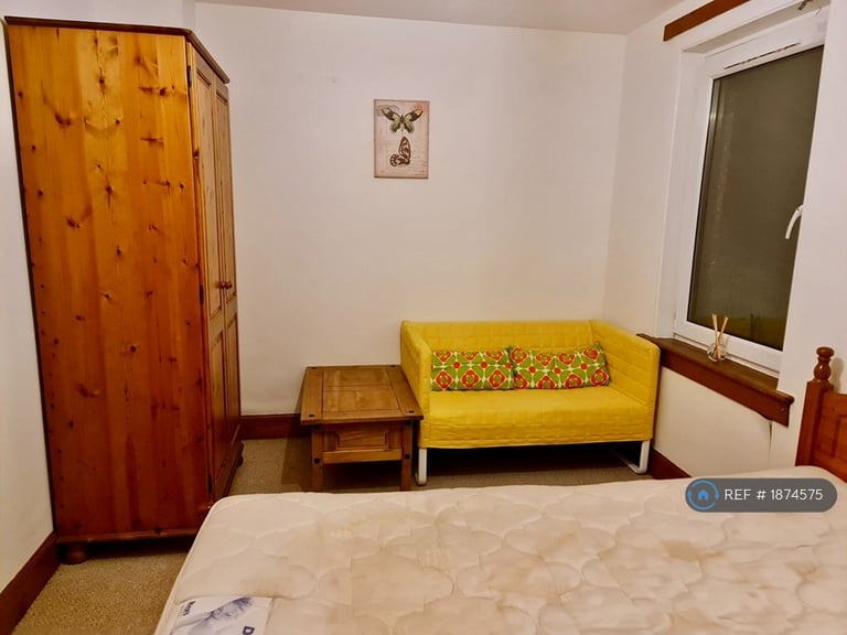 2 bedroom flat in King Street, Dundee, DD1 (2 bed) (#1874575)