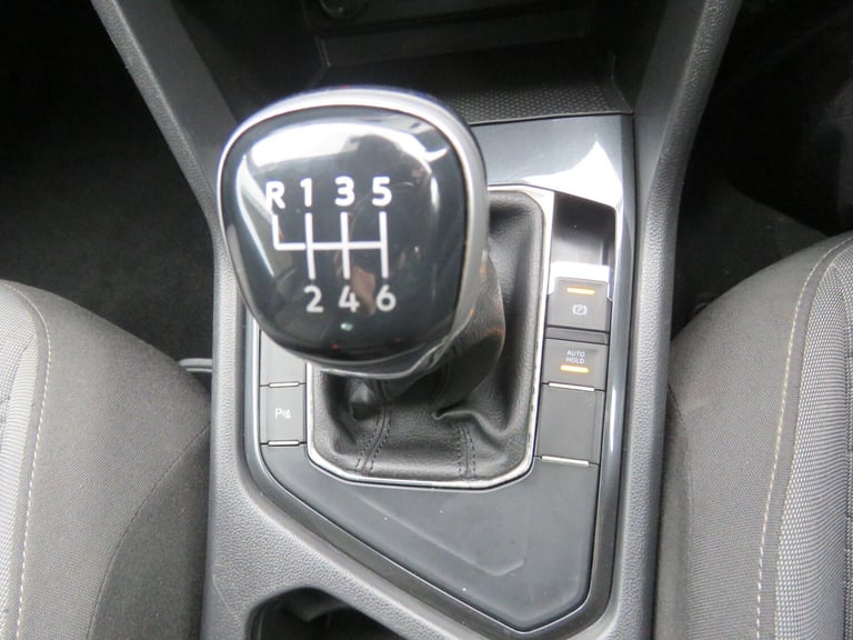 2021 Volkswagen Tiguan 1.5 TSI Life Euro 6 (s/s) 5dr ESTATE Petrol Manual