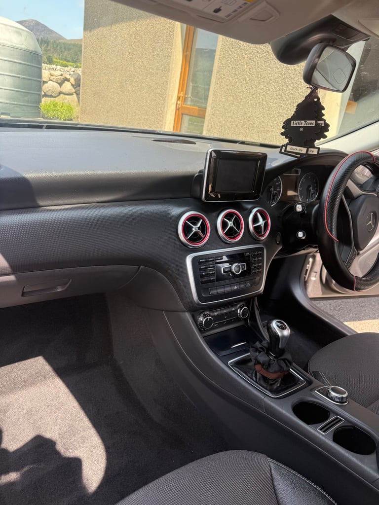 Mercedes-Benz, A CLASS, Hatchback, 2014, Manual, 1461 (cc), 5 doors