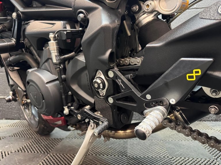2023 Triumph Street Triple 765 765 RS X-ring Euro 5