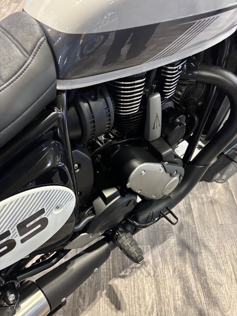 BSA Scrambler 650cc Classic Motorcycle Gold Star 