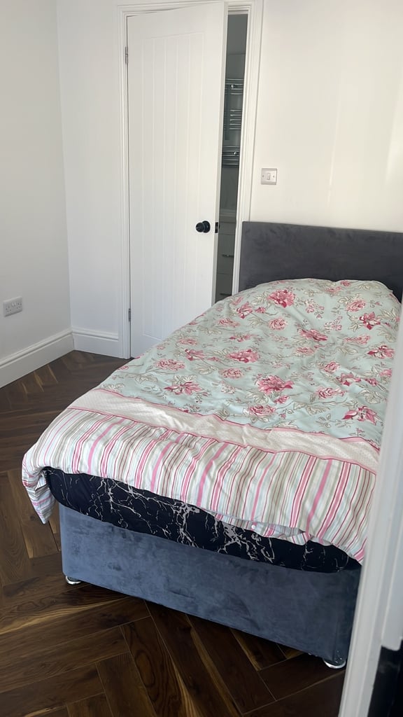 image for En suite single room