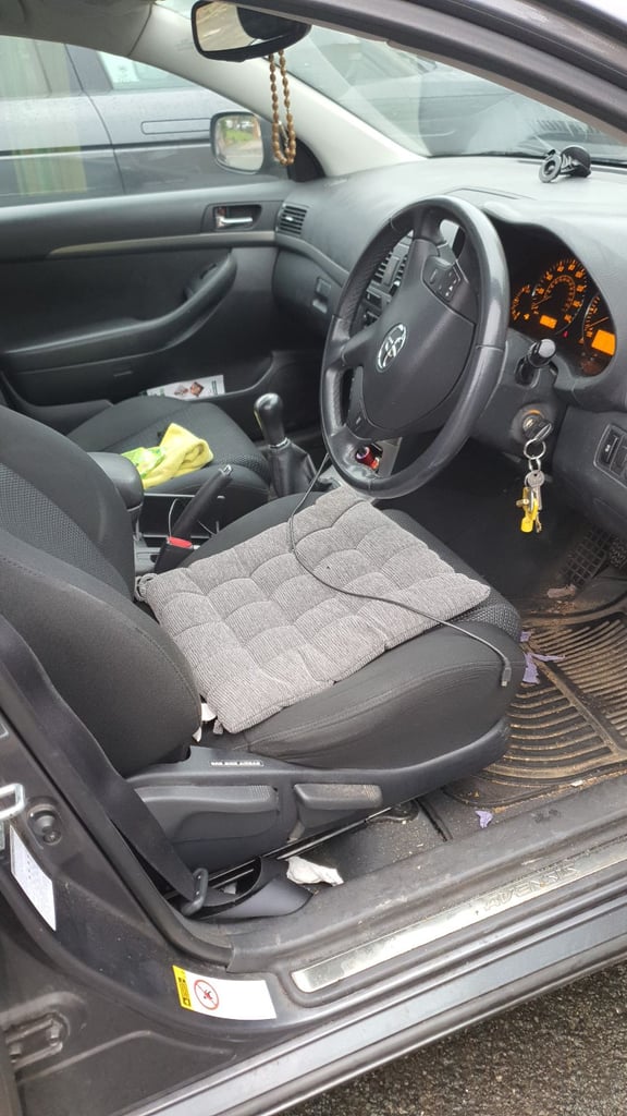 Toyota avensis 
