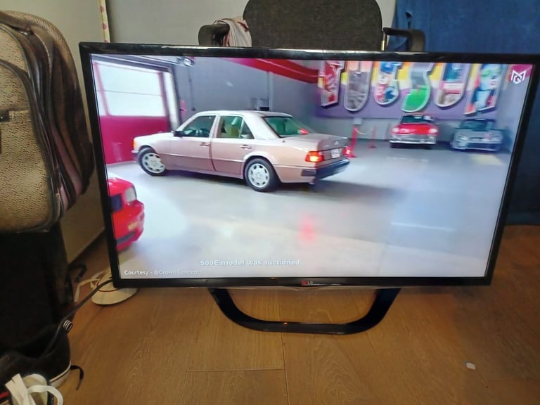 FREE DELIVERY excellent 39 LG LED full HDTV 1080p freeveiw channels inbuilt 