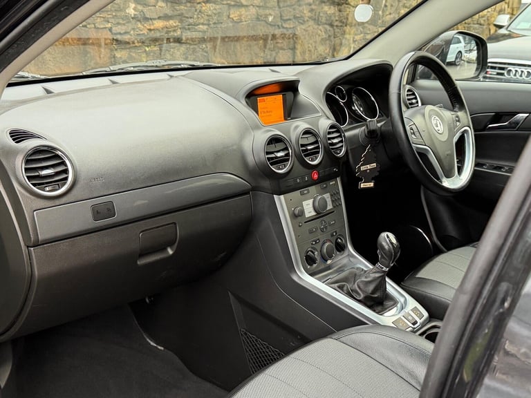 2015 Vauxhall Antara 2.2 CDTi Exclusiv 2WD Euro 5 (s/s) 5dr HATCHBACK Diesel Manual