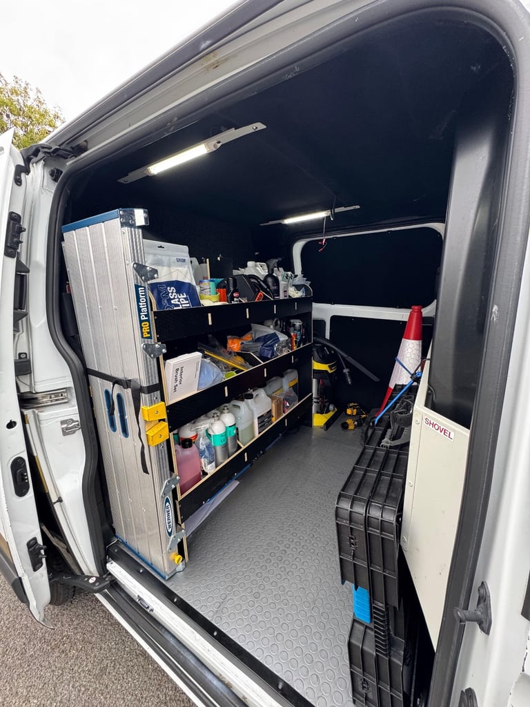 Mobile detailing Van Ford, TRANSIT CUSTOM, Panel Van, 2016, Manual, 1996 (cc)