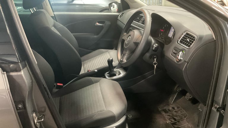 2010 Volkswagen Polo 1.2 60 Moda 5dr [AC] HATCHBACK PETROL Manual