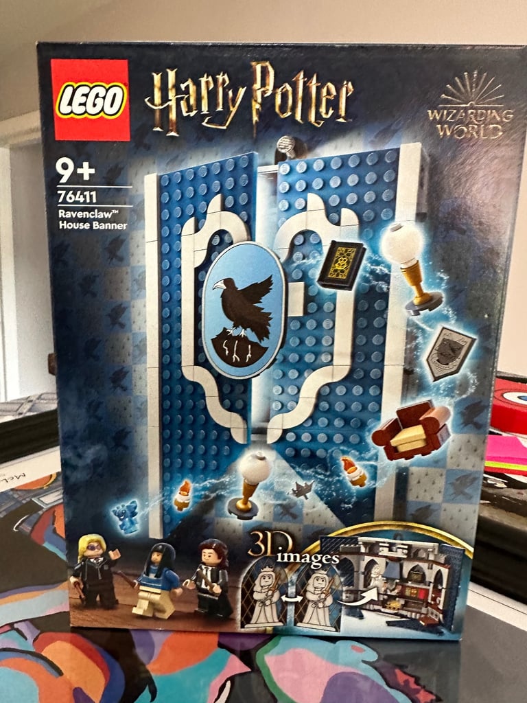 CHRISTMAS PERFECT - NEW AND UNOPENED - LEGO Harry Potter Ravenclaw Crest for Wall 