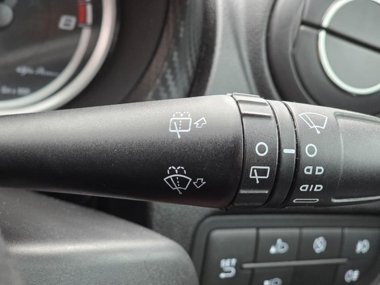 2015 Alfa Romeo MiTo 1.4 TB MultiAir Quadrifoglio Verde TCT Euro 6 (s/s) 3dr HATCHBACK Petrol Aut...