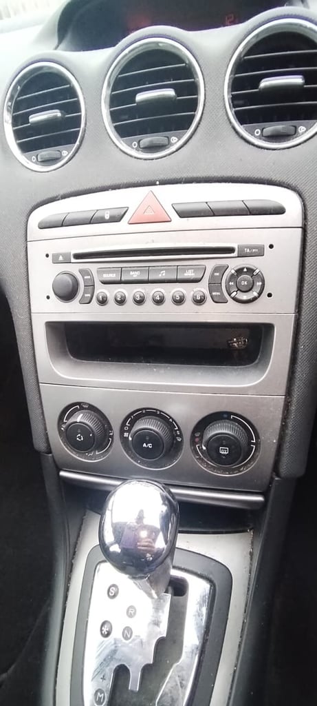 2008 Peugeot 308 1.6 VTi S 5dr Auto HATCHBACK Petrol Automatic