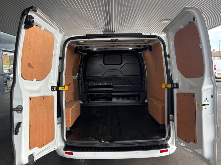 2022 Ford Transit Custom 2.0 300 EcoBlue Limited Auto L1 H1 Euro 6 (s/s) 5dr PANEL VAN Diesel Aut...