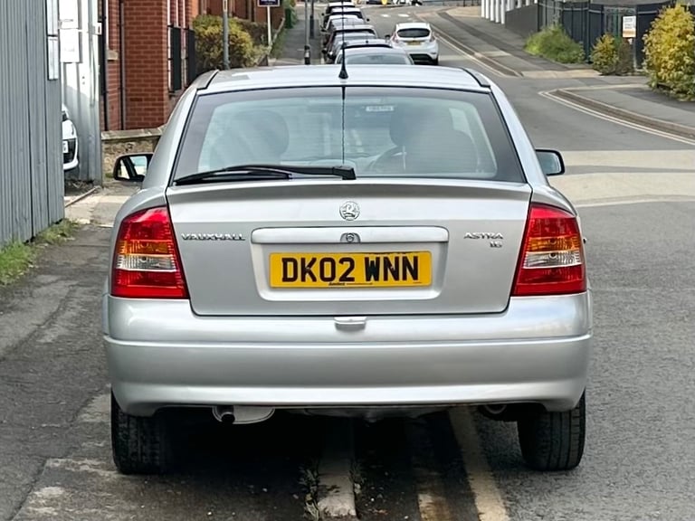 2002 Vauxhall Astra 1.6i Club 5dr Automatic- just 43k miles HATCHBACK Petrol Automatic