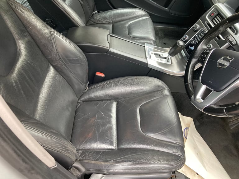 Volvo, S60, Saloon, 2011, Semi-Auto, 2400 (cc), 4 doors