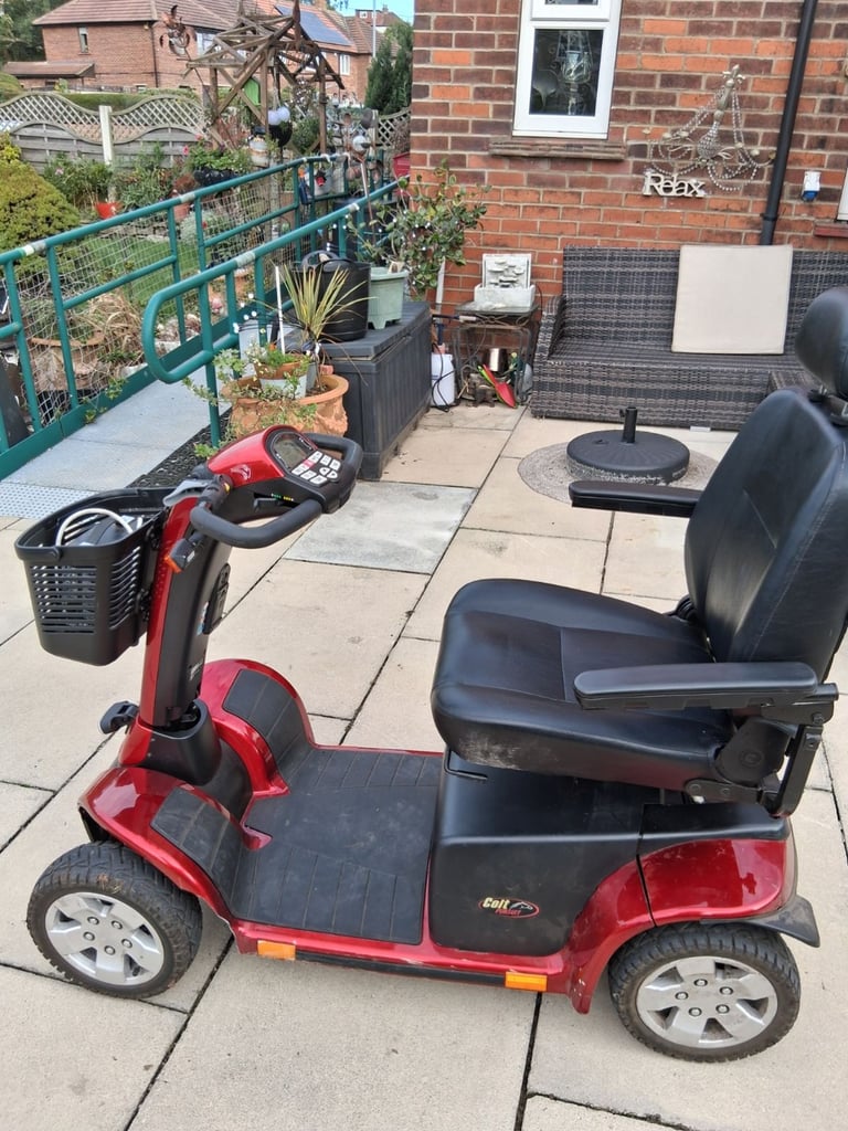 image for PRIDE COLT PERSUIT 8 MPH MOBILITY SCOOTER IN GOOD USED CONDITION