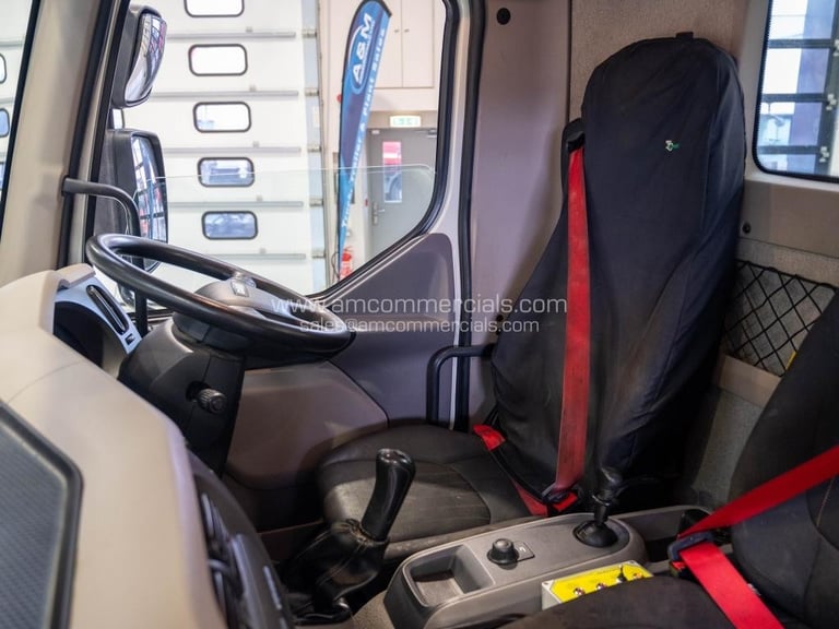DAF TRUCKS LF260, Econ Twin Chamber Augered Hot Box, 360° Rotating Beacons, A/C