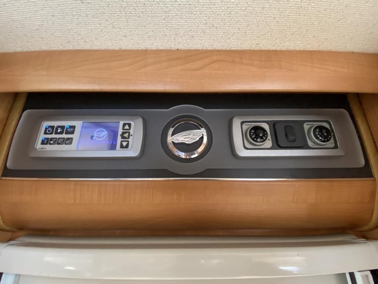 2011 AUTO-TRAIL FRONTIER MOHAWK LUXURY MOTORHOME