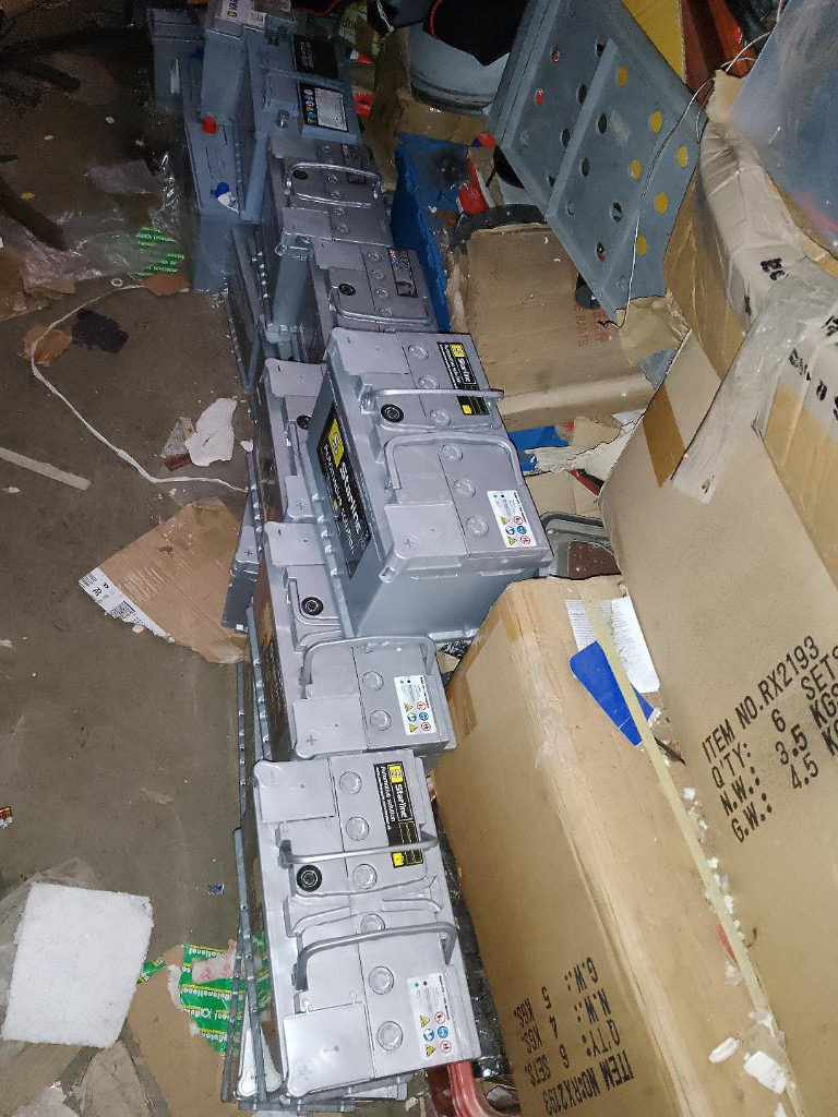 BMW MINI BATTERIES NEW AND USED  OTHER TYPES AND MAKES AVAILABLE