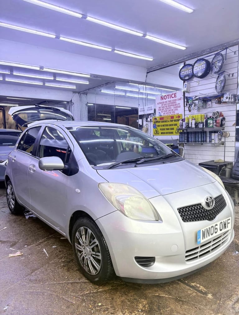 Toyota YARIS Hatchback 2006, Manual, 5 doors