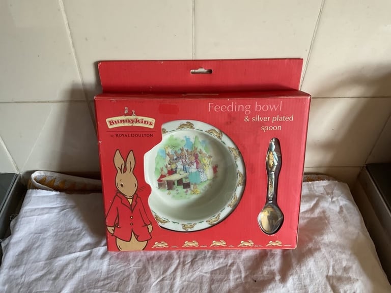 Vintage Boxed Royal Doulton 2002 Bunnykins Bowl & Spoon Set