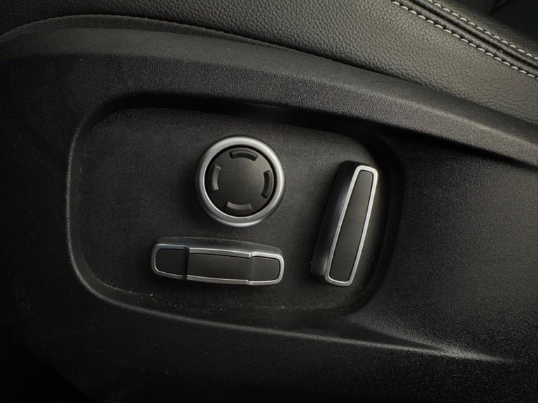 2022 Jaguar F-Pace 2.0 P250i R-Dynamic S Auto AWD Euro 6 (s/s) 5dr ESTATE Petrol Automatic