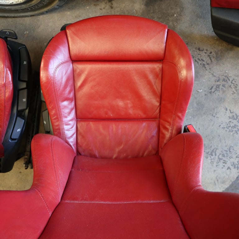 BMW E85 Z4 Sport Red Leather Seats & Door Cards (TraumRot)