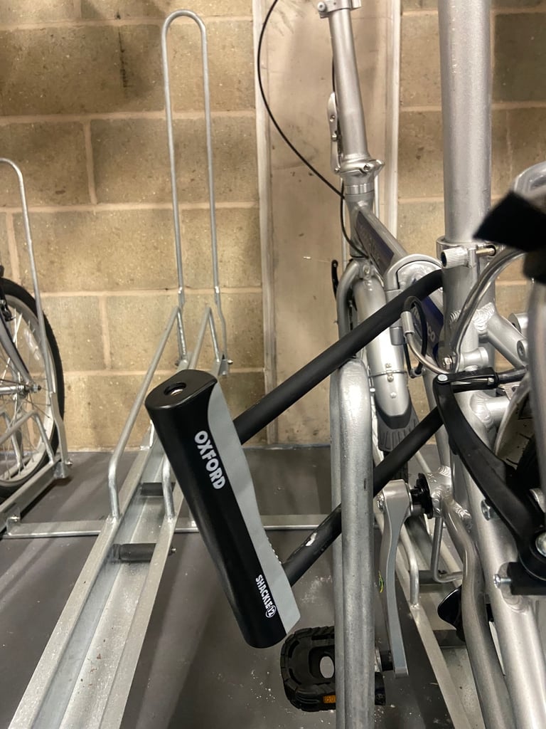 Ammaco Pakka Lite Folding Bike (As new) 