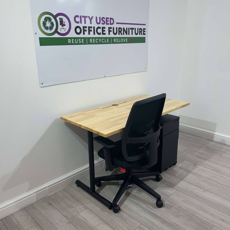 Solid Oak Wood Bench Desks – 2 / 4 / 6 / 8 Person – Black Metal Legs