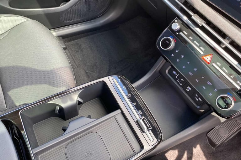 2025 Hyundai TUCSON 1.6 T-GDi 13.8kWh Ultimate Auto Euro 6 (s/s) 5dr ESTATE Petrol/Electric Hybri...