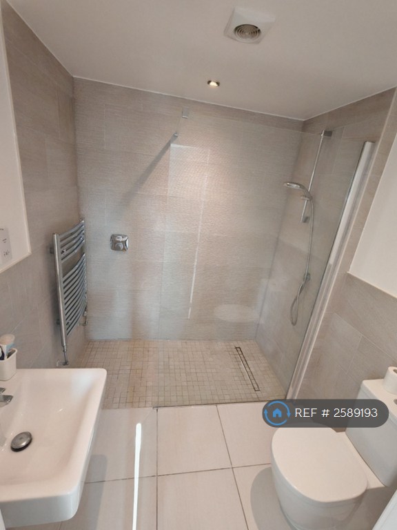 2 bedroom house in Candy Dene, Ebbsfleet Valley, Swanscombe, DA10 (2 bed) (#2589193)