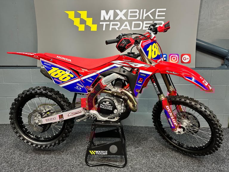 image for 2019 HONDA CRF 450 - !!! 2.9 HOURS !!! - AKRAPOVIC Ti SYSTEM - SUPERB CRF450R 