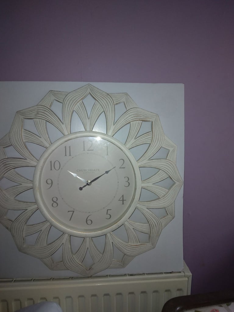 Churchgate Wall Clock – Floral Frame