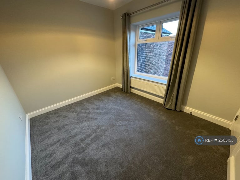 2 bedroom flat in Preston Road, Whittle-Le-Woods, Chorley, PR6 (2 bed) (#2665163)
