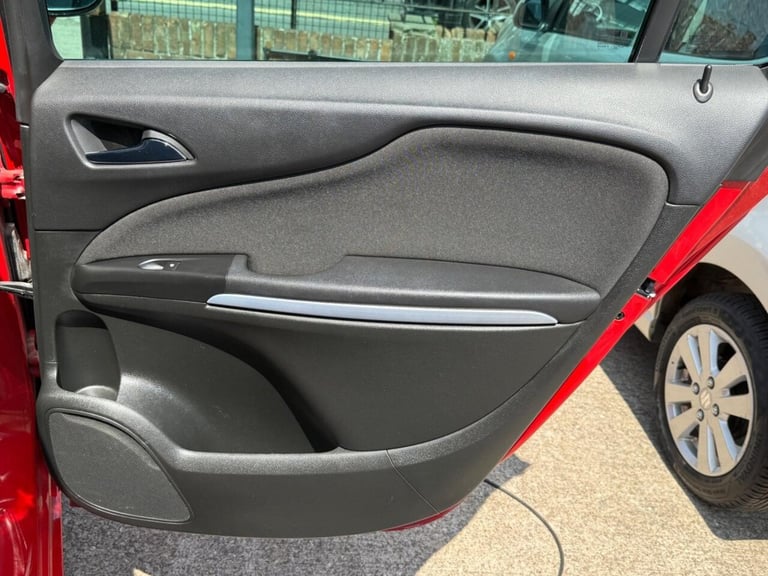 2017 Vauxhall Zafira Tourer 1.4i Turbo Energy Auto Euro 6 5dr MPV Petrol Automatic