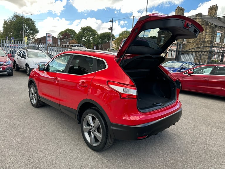 2016 Nissan Qashqai 1.5 dCi N-Tec+ 5dr HATCHBACK Diesel Manual