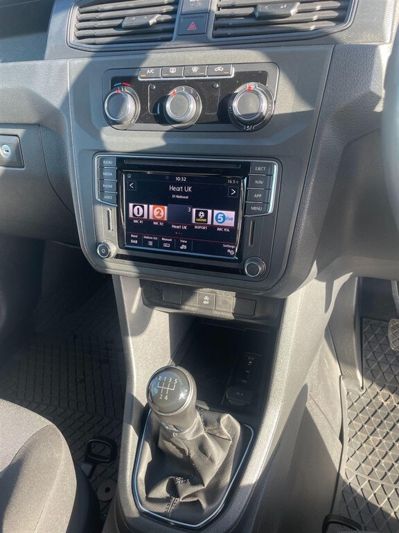 2018 Volkswagen Caddy 2.0 TDI C20 BlueMotion Tech Highline SWB Euro 6 (s/s) 5dr Panel Van Diesel ...